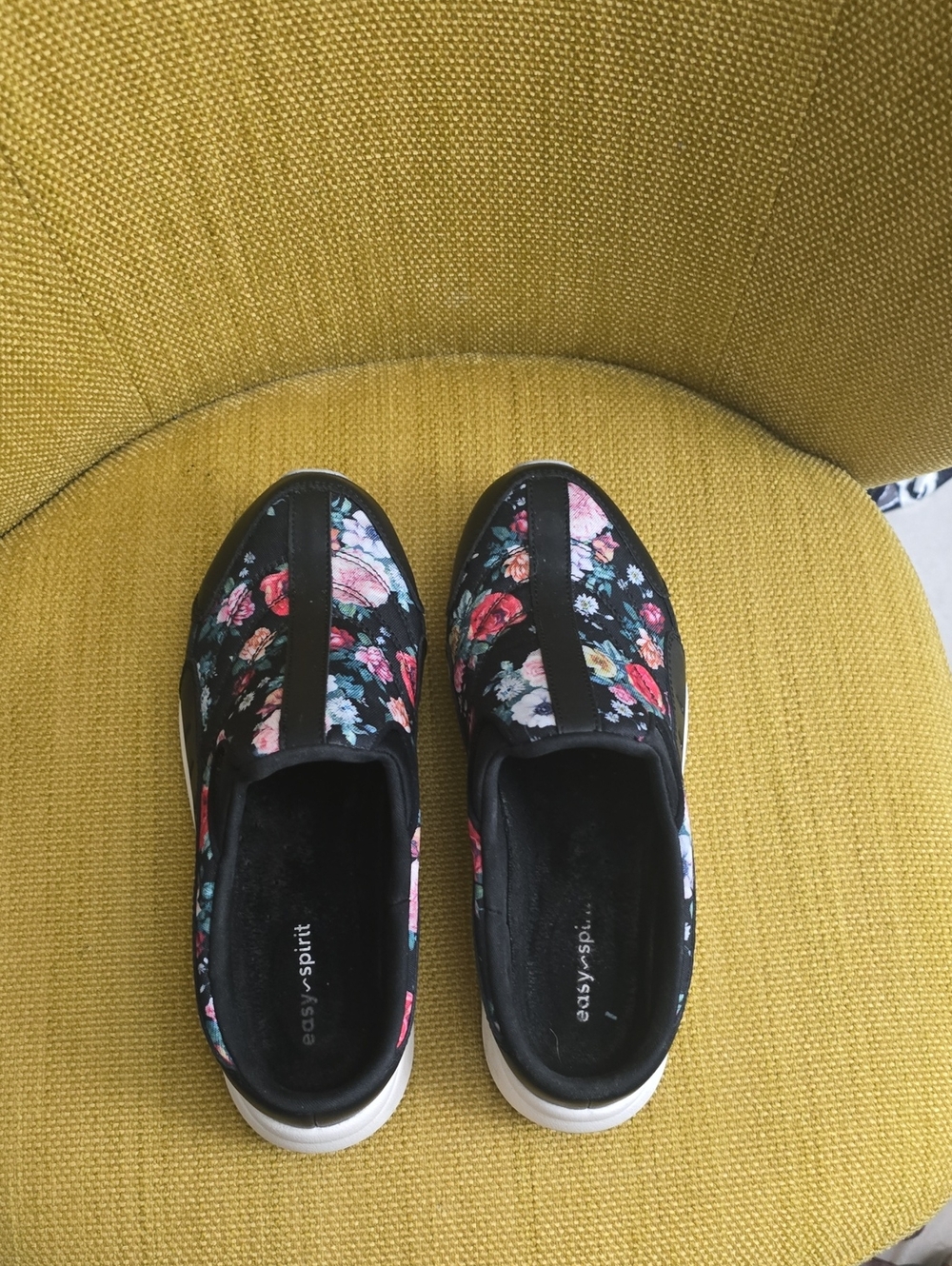 Easy Spirit Black Floral Slip-On Mules
